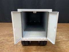 Tony's Pizza Semi Ertl