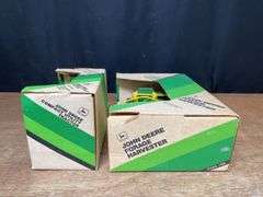 (2) 1/16 John Deere 950 + Forage Harvester NIB Ertl