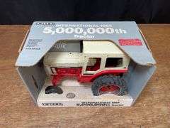 1/16 IH 1066 5 Millionth NIB Ertl