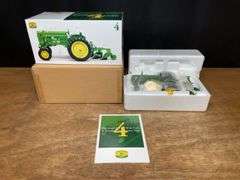 1/16 John Deere 40T w/Plow Collectors Center NIB Ertl