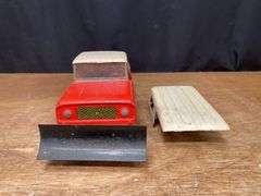 IH Scout Truck Cater Tru-Scale
