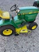 John Deere 216