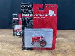 (8) 1/64 + 1/43 IH + Case-IH Tractors