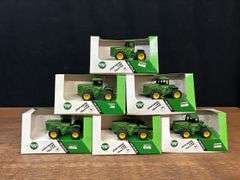 (6) 1/64 John Deere 8850 Motorized NIB Ertl