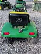 John Deere 212