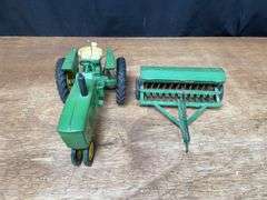 (2) 1/16 John Deere 3020 + Grain Drill