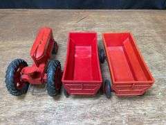 (3) 1/16 Farmall M + Wagons Product Miniature