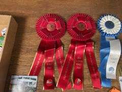 Show Buttons, Plaques, Ribbons