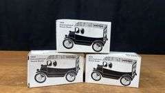 (4) Trucks NIB