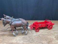 1/16 McCormick-Deering 200-H Spreader w/Team Ertl