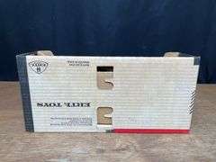 1/16 IH Baler NIB Ertl