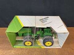 1/16 John Deere 9400 Collector NIB Ertl
