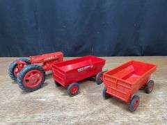 (3) 1/16 Farmall M + Wagons Product Miniature
