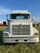 International Semi with Flatbed