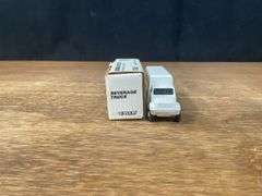 (4) 1/64 Beverage Trucks NIB Ertl