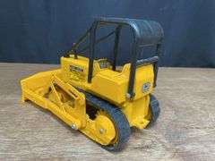 1/16 John Deere 450 Crawler Ertl