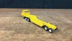 (5) Trucks + Tractor Tonka