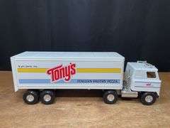 Tony's Pizza Semi Ertl