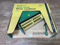 1/16 John Deere Mower Conditioner NIB Ertl