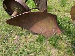 John Deere 145 Plow
