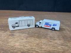 (4) 1/64 Beverage Trucks NIB Ertl