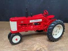 (2) 1/16 Farmall 350 NIB Ertl