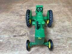 1/16 John Deere 630 LP 1988 NFTS NIB Ertl