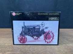 1/16 Farmall Regular Precision Ertl
