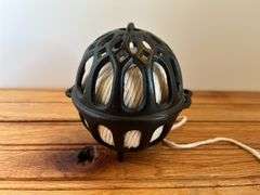 (2) String Holders