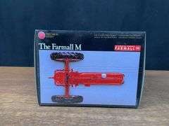 1/16 Farmall M Precision Ertl