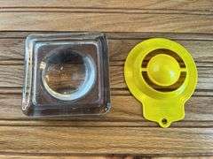 (5) Advertising Lot