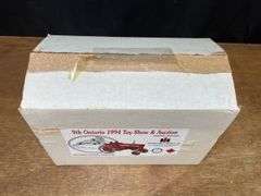 1/16 Farmall 756 1994 Ontario NIB SM