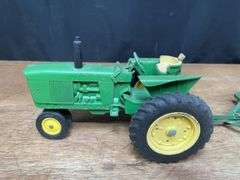 (2) 1/16 John Deere 3020 + Grain Drill