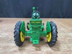 1/16 John Deere 630 LP 1988 NFTS NIB Ertl