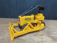 1/16 John Deere 450 Crawler Ertl
