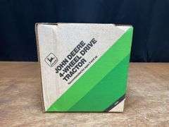 1/16 John Deere 8760 Collector NIB Ertl