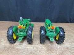 (2) 1/16 John Deere 2040 Ertl