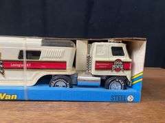 Iron Horse Van Semi NIB Ertl