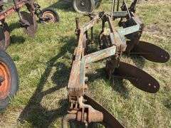 John Deere 3-14" Plow