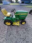 John Deere 212