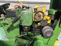 1967 John Deere 112 Hydraulic Lift