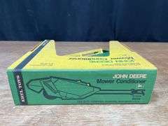 1/16 John Deere Mower Conditioner NIB Ertl