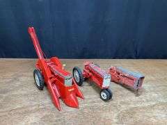 (3) 1/16 Tru-Scale Tractors Carter