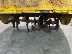 1967 John Deere 112 Hydraulic Lift
