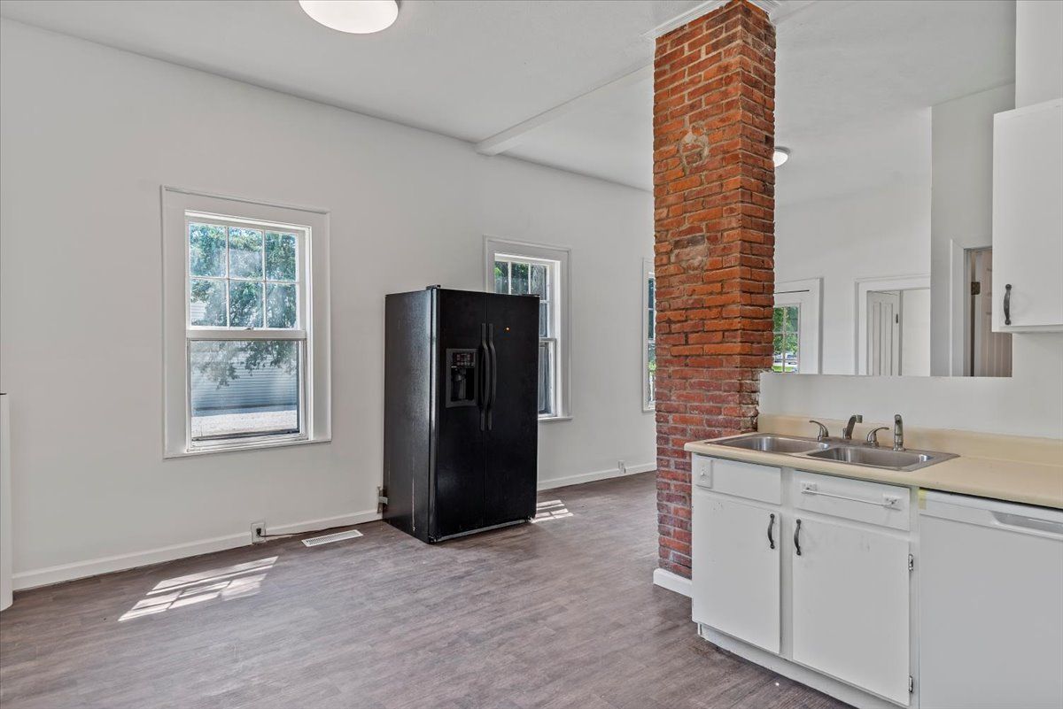 Lot image 9
