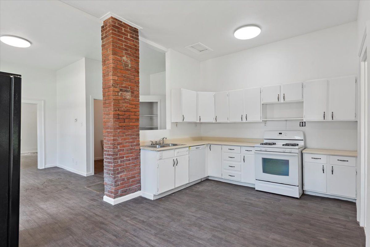 Lot image 8