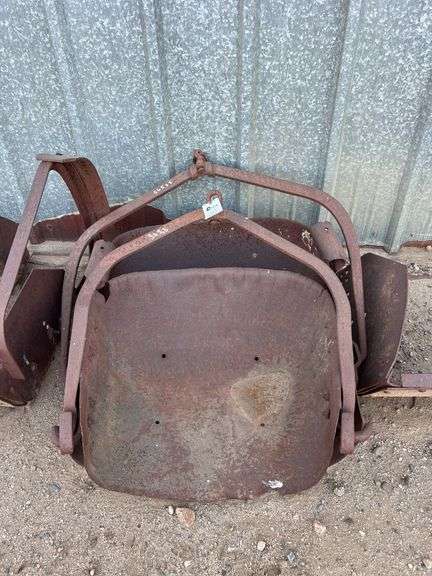 (2) Shovels image