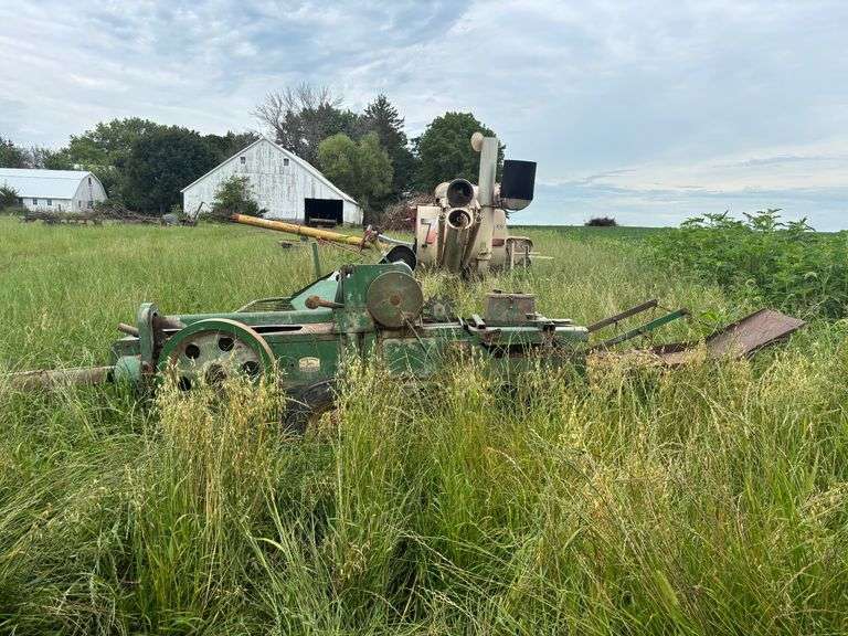 John Deere Baler image