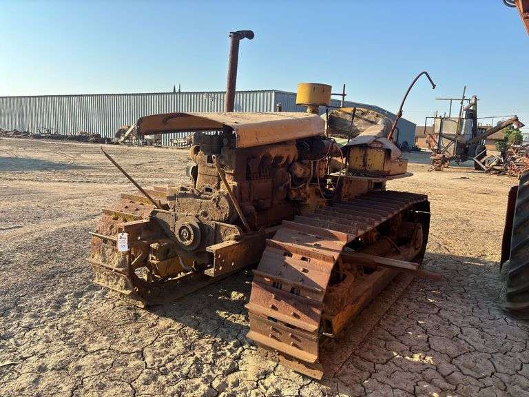 Caterpillar D6 image
