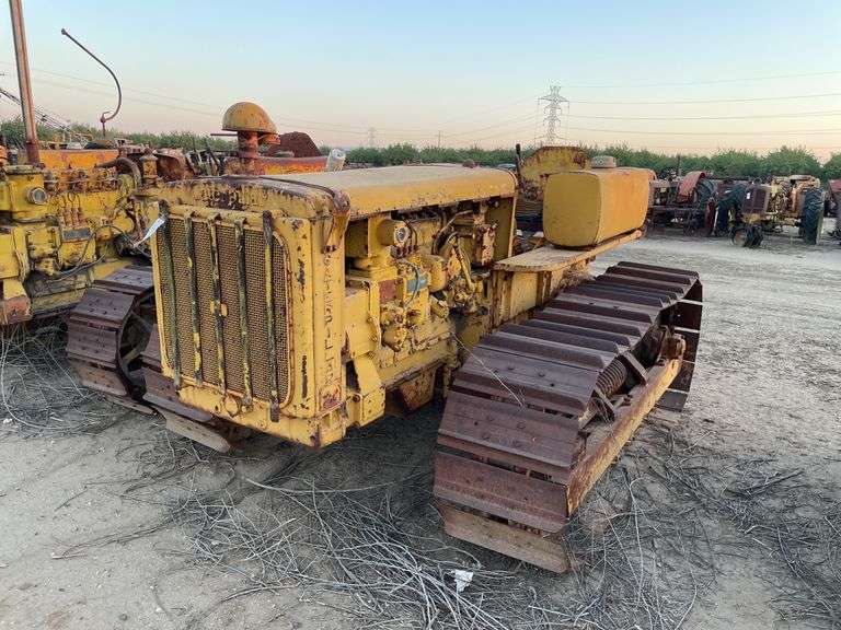 Caterpillar D4 image